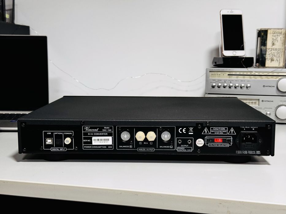 DAC-convertor digital/analogic -NOU- VINCENT DAC-1MK,balanced,optical