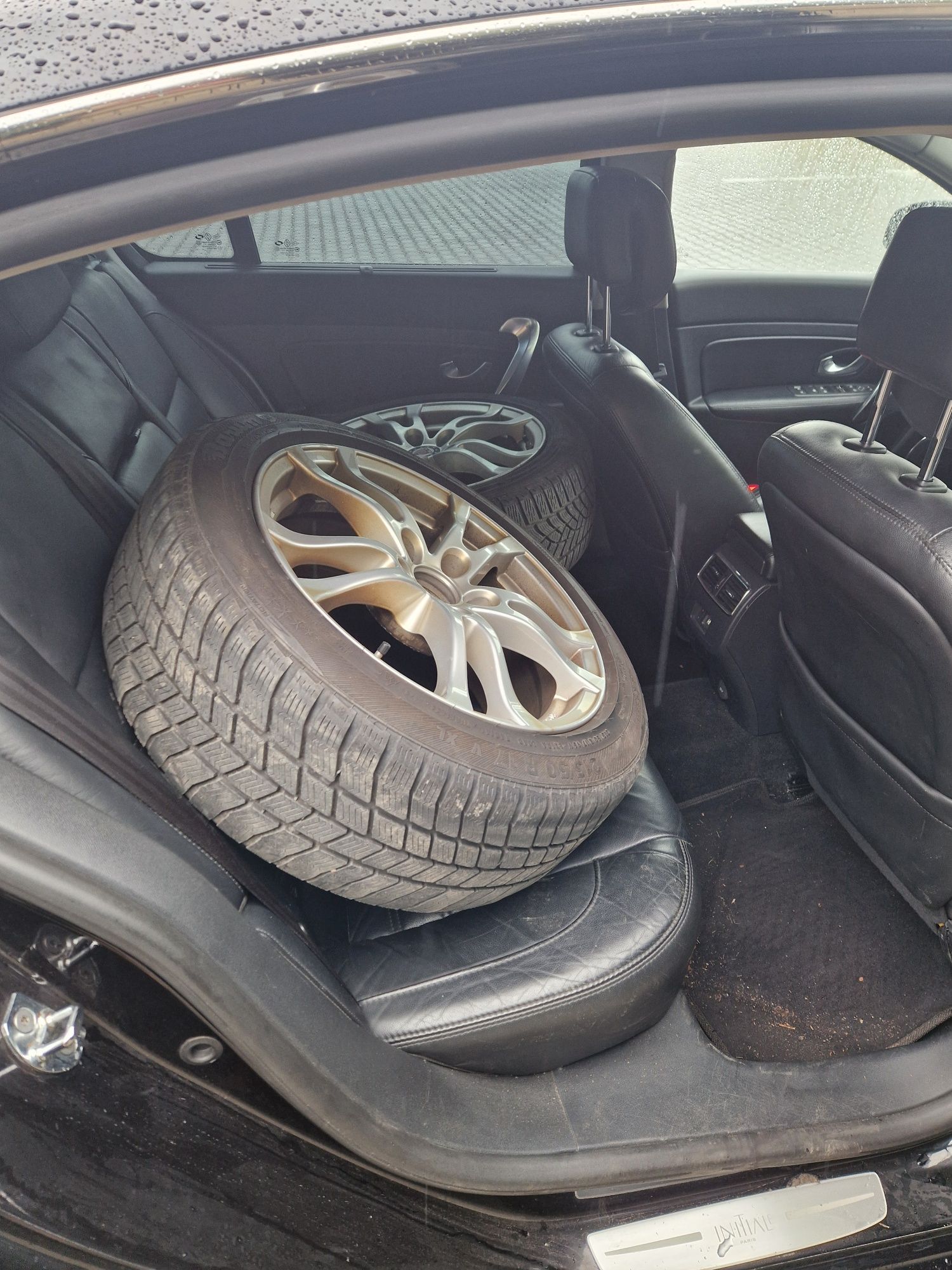 Renault Latitude 2.0 dci Initiale Paris