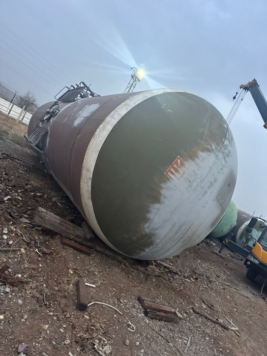 Емкость Цистерна 90тонналик сотилади