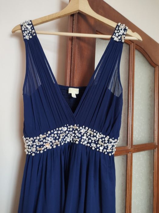 Рокля за празничен повод