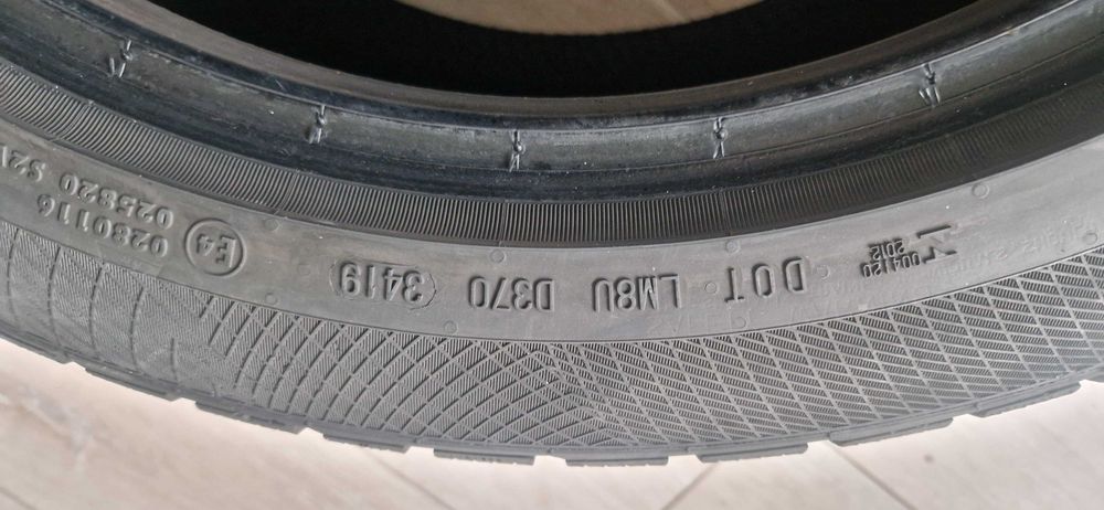Зимни гуми 245/45/R18 Continental RSC