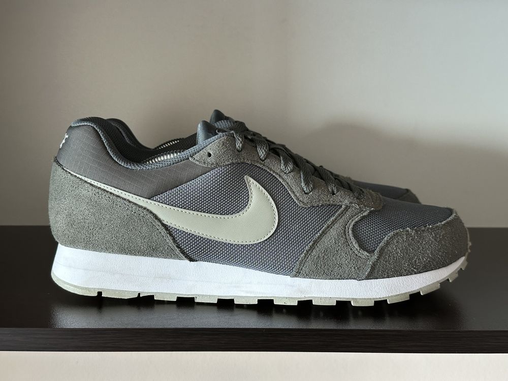 Nike Md Runner 2/ 45.5номер 29.5см Стелка,Нови без кутия