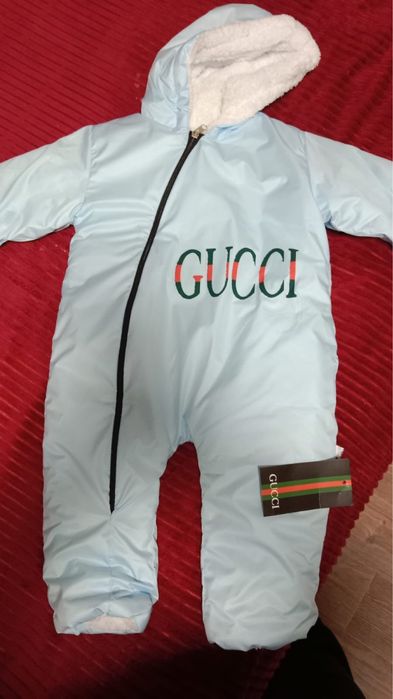 Продам новый детский комбинезон турция на весну