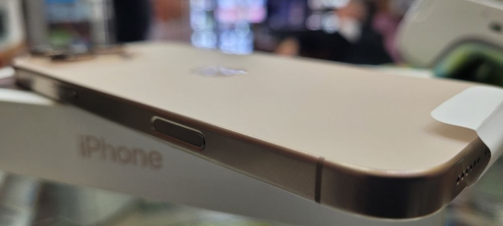 iPhone 16 Pro Max 256GB Desert Titanium