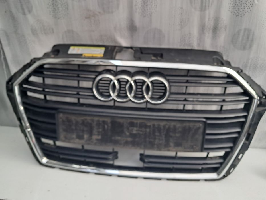 Грил решетка Ауди А3 8V Audi A3 8V