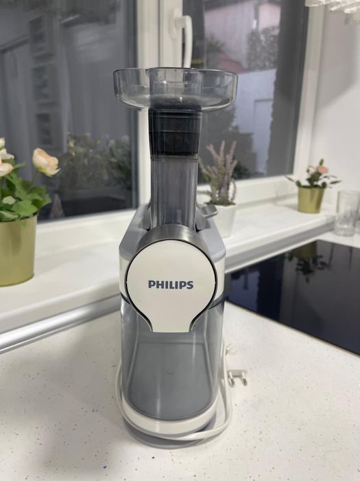 Storcator de fructe si legume cu presare la rece