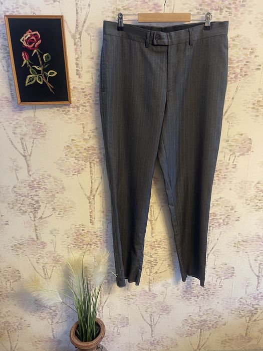 Costum barbati lana Valentino marimea L