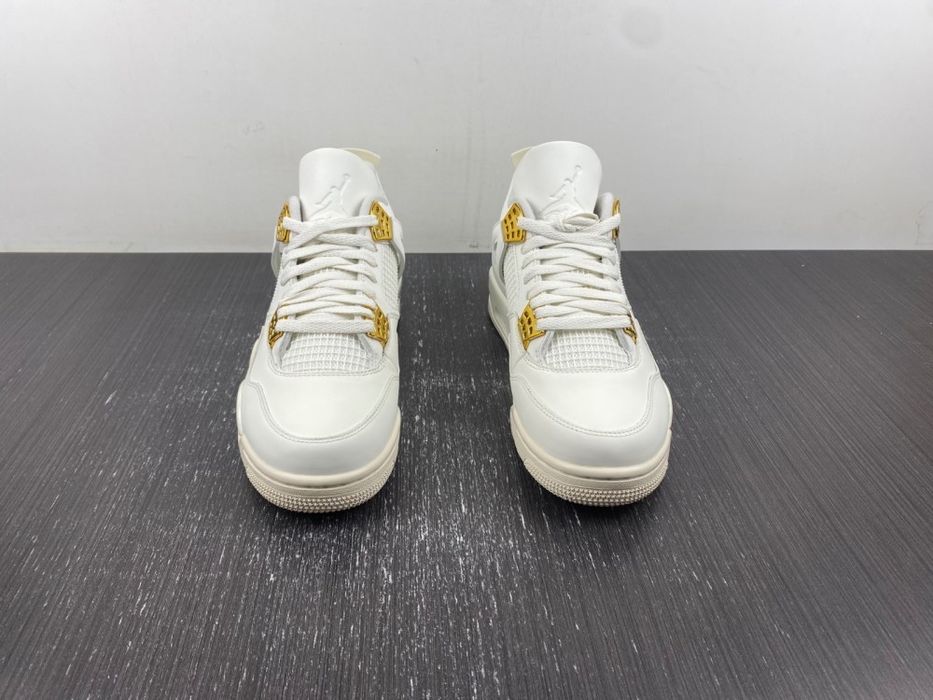 Air Jordan 4 Retro “Metallic Gold”