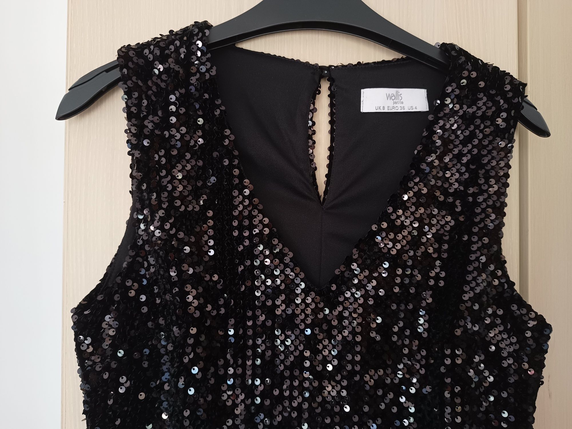 Rochie cu paiete