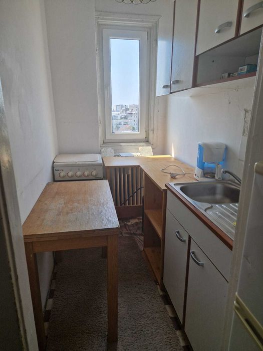 Garsoniera Piata Romana