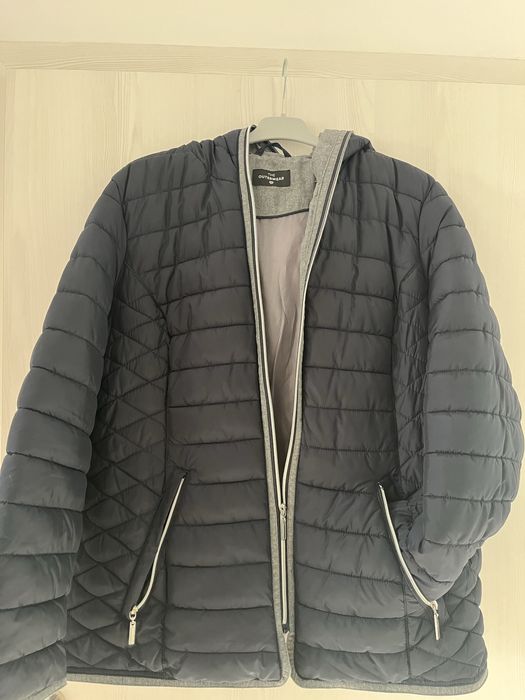 Geaca albastra damă