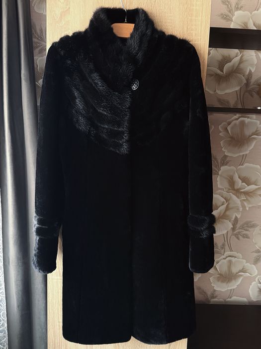 Продам шубу из норки в хорошем состоянии