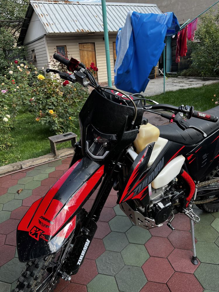 Эндуро мотоцикл Zuumav