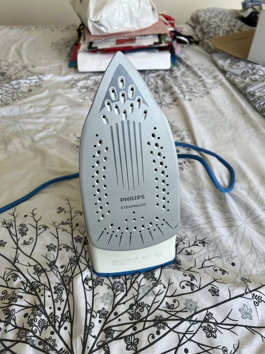 Fier de calcat Philips GC3721/02, talpa SteamGlide, 2400 W Steam boost