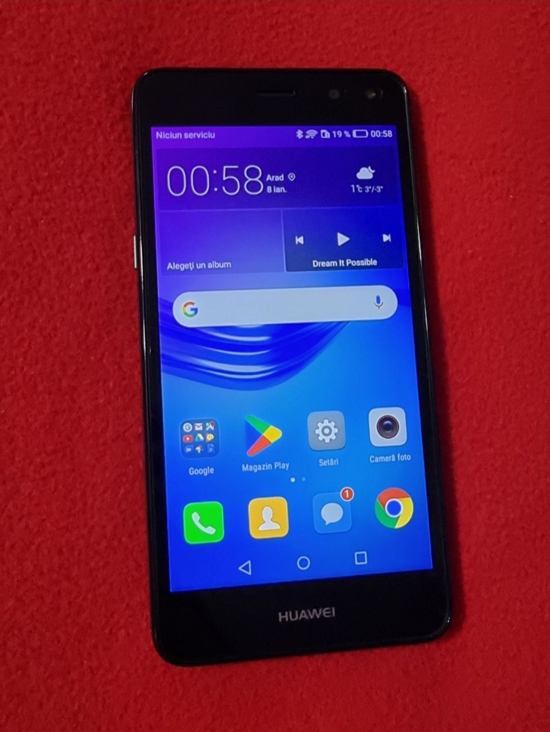 Huawei Y6 Argintiu 16Gb, Stare excelenta, Liber de rețea. Pret fix 200