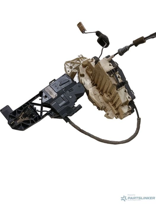 Broasca usa stanga fata MERCEDES-BENZ S-CLASS II W221, C215 2005 - 2013 A2217201635