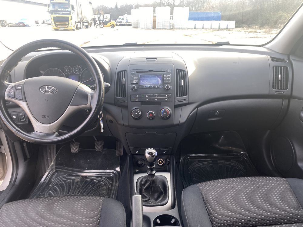 Vand Hyundai i30 1.6 Benzina An 2008