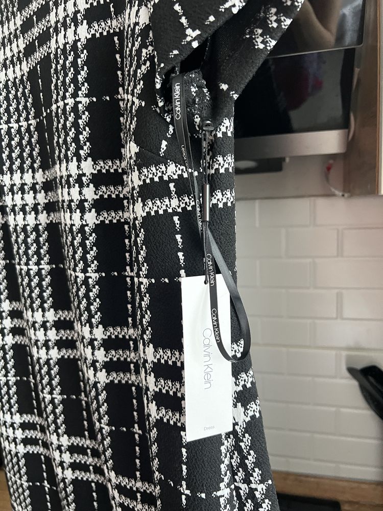 Платье Calvin Klein!