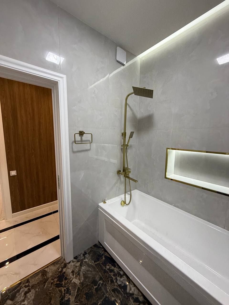 Юнусабад 8 квартал 2/1/11 (55²) продаётся новостройка Шохсарой