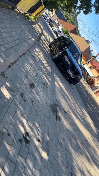 De vanzare bmw seria 3 e46 an 2002