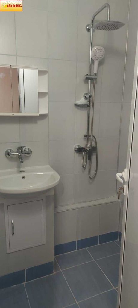 Продава се Двустаен апартамент в Плевен, Сторгозия - 60 кв.м за 1482 €/кв.м - Снимка #5