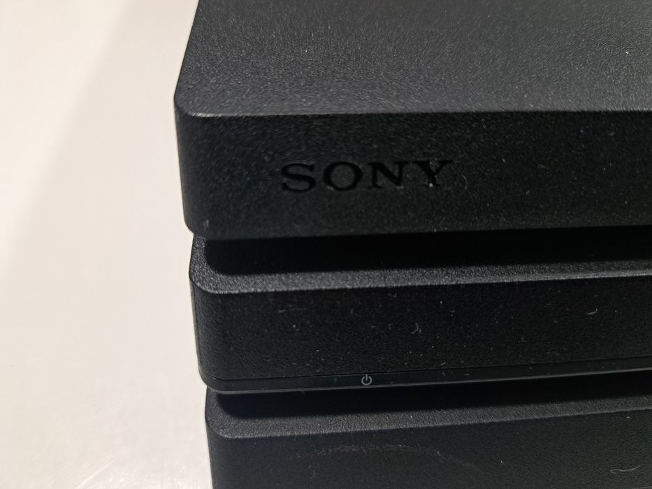 Vand PS4, marca Sony