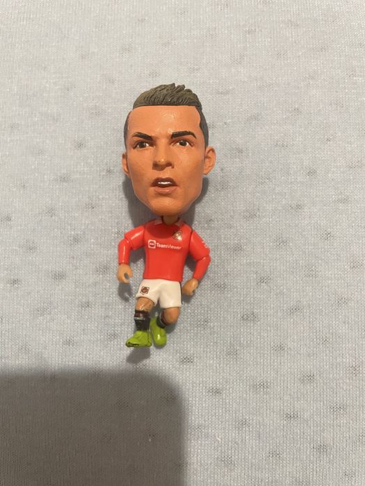 vand sau schimb figurina ronaldo