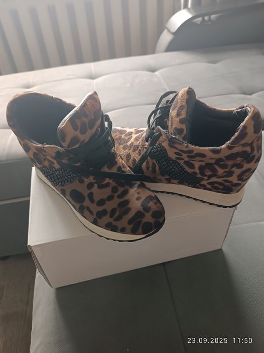 Крассовка 37 дёшево 3ооот