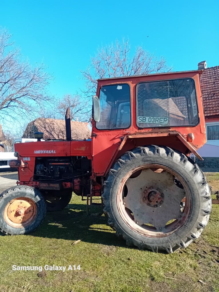 Vând tractor u650