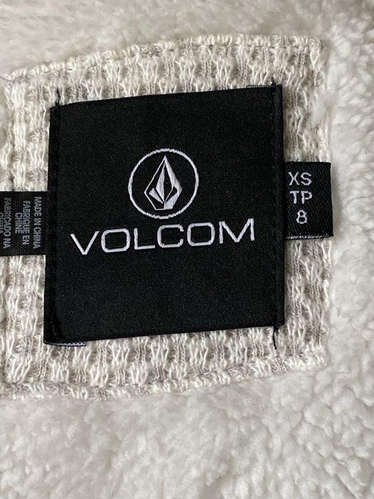 Грейка с качулка Volkom, с етикет