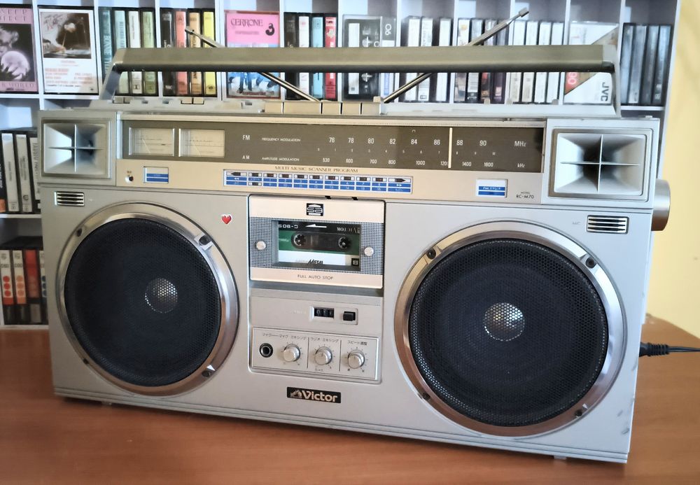 Кассетная магнитола  Victor /JVC M70