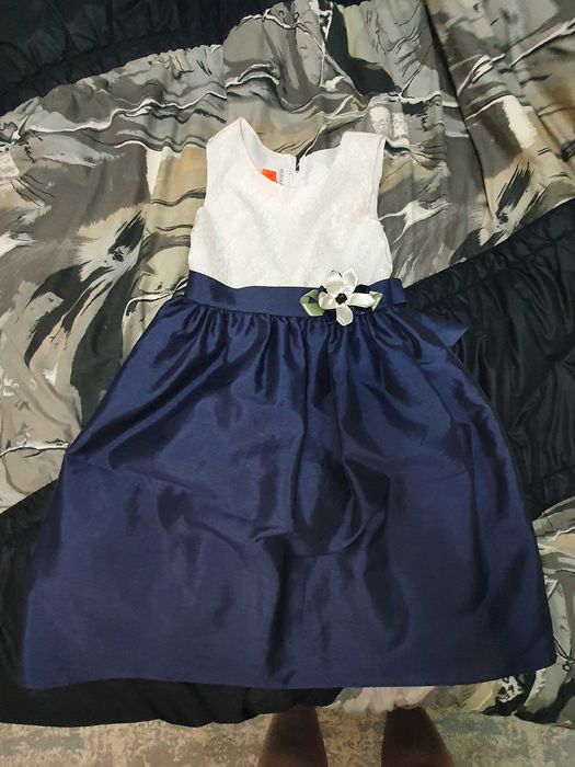 Платье на девочку 6-8 лет