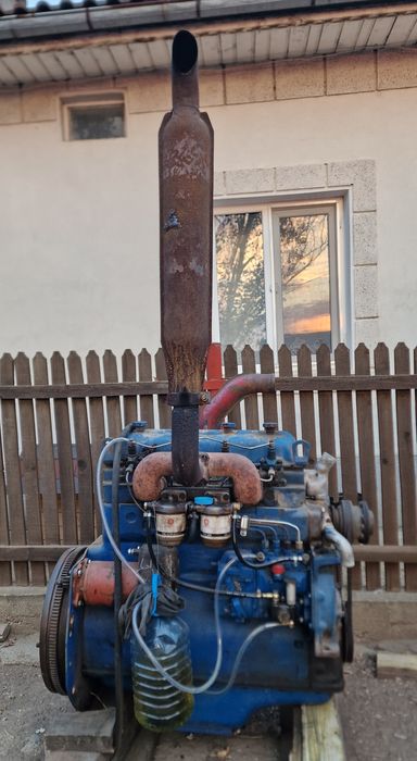 Motor tractor UTB U650