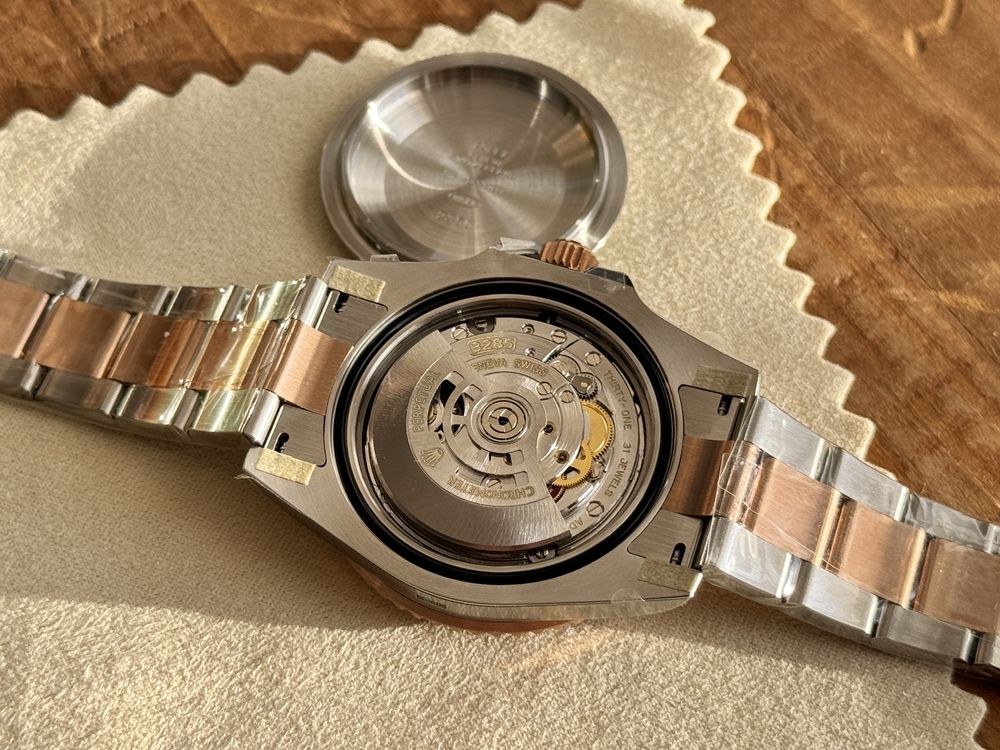 Часы Rolex GMT-Master II «Rootbeer»