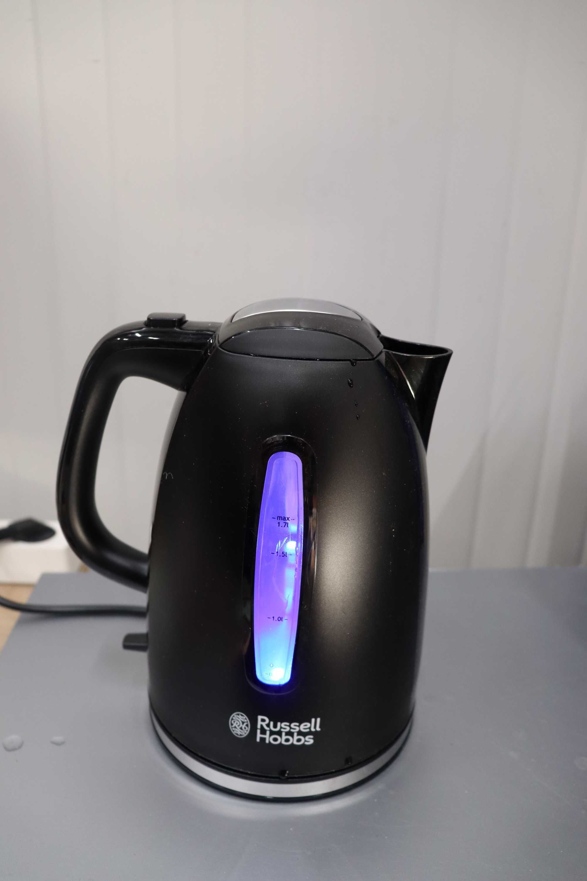 Кана Russell Hobbs, 240 W, 1.7 l, черен