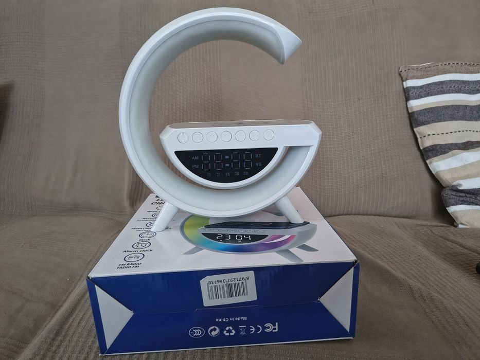 Ceas radio multifunctional