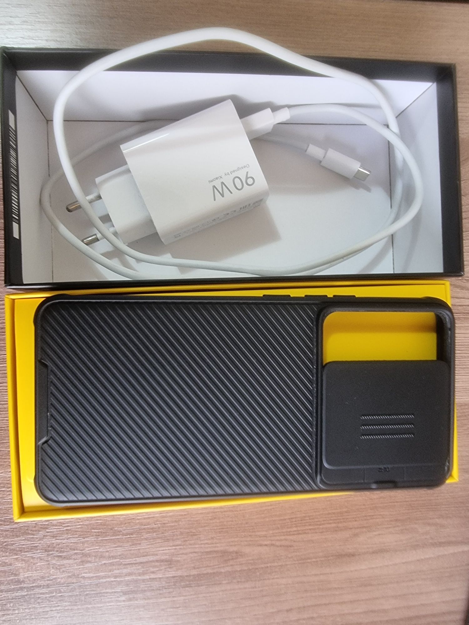 Смартфон игровой POCO F6 12/512 GB в идиальном состоянии