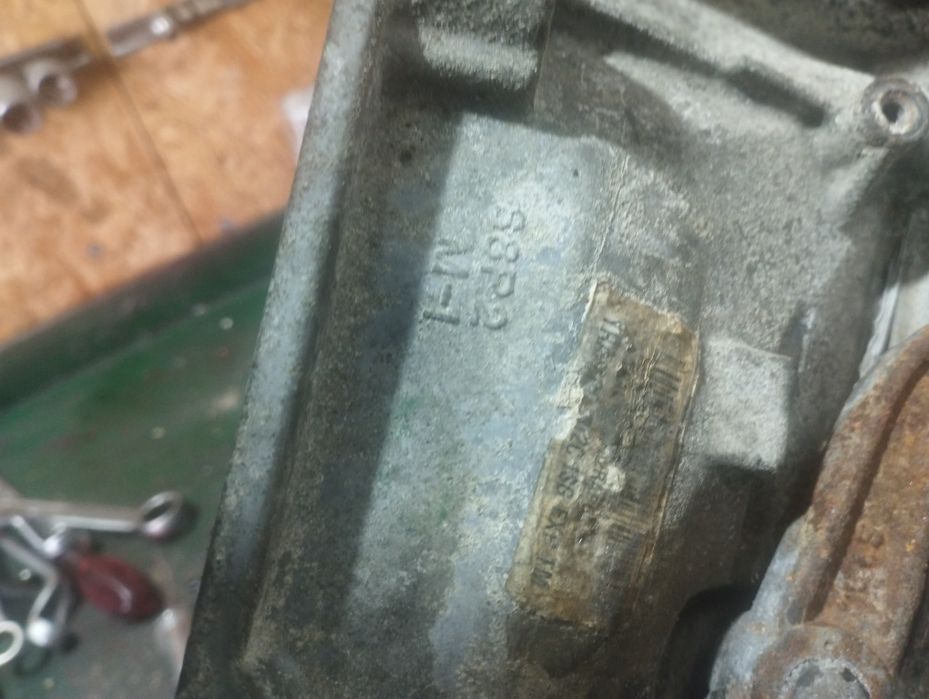 Скоростна кутия от Сузуки Балетно.2016г за части.