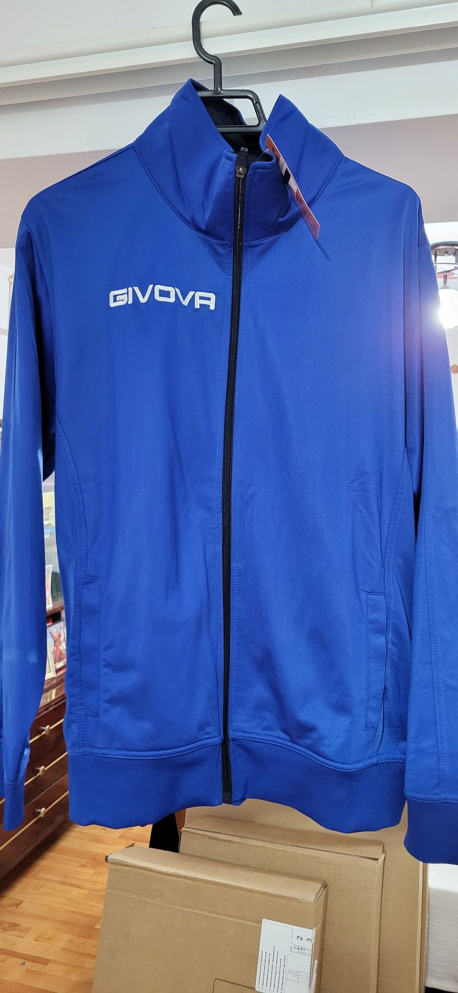 Vand bluza Givova noua,marimea L
