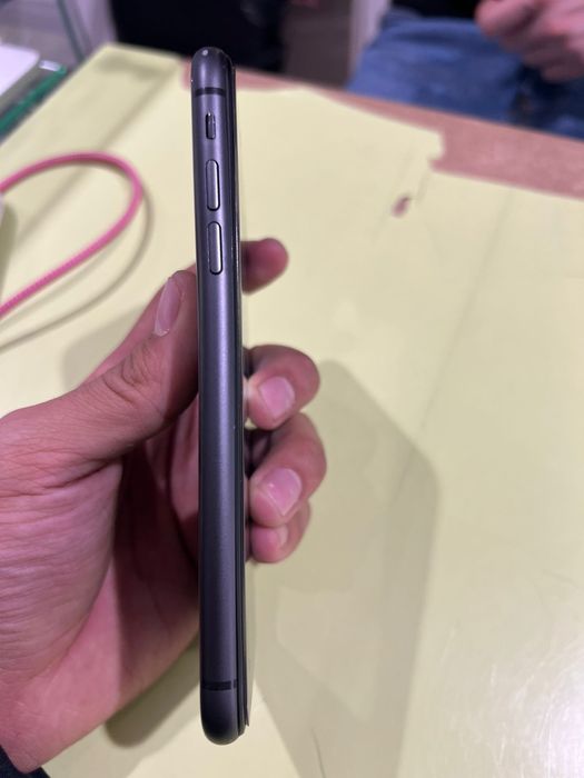 Продается Iphoen 11