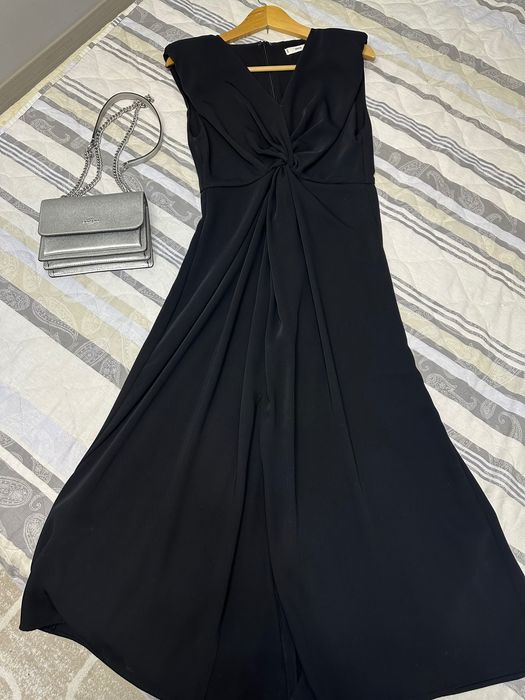 Платье от Mango.