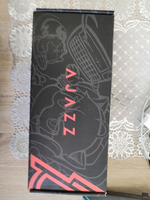 Продам беспроводную клавиатуру