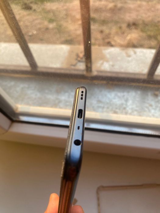 Oppo A54 в хорошем состоянии