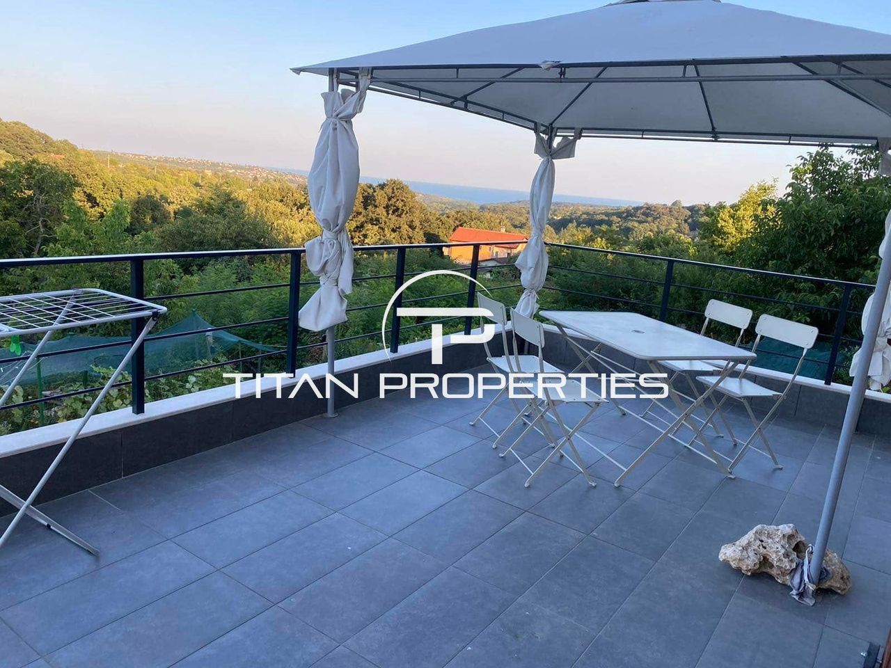 Дава се под наем Къща в Варна, Аспарухово - 300 кв.м за 2250 € - Снимка #9