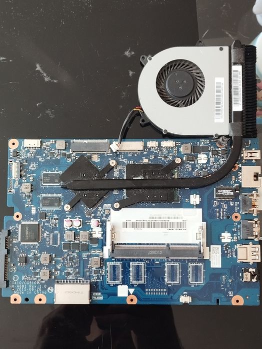 Дънна платка от LENOVO