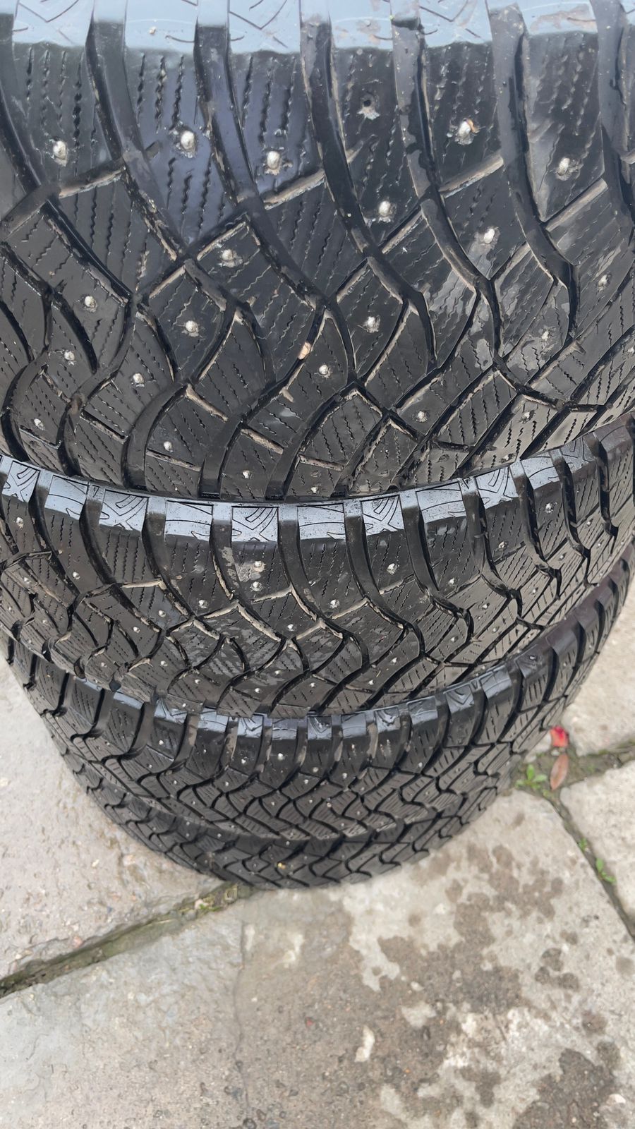 Зимние шины 285/50R20