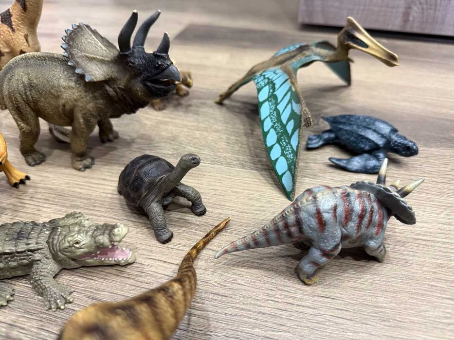 Игрушки schleich, 17 штук в хорошем состоянии.