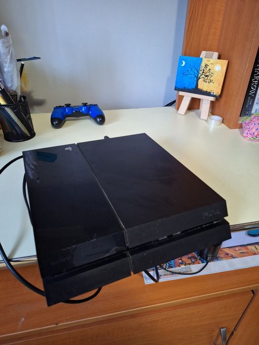 Ps4+consoala+camera+incarcator + 7 jocuri