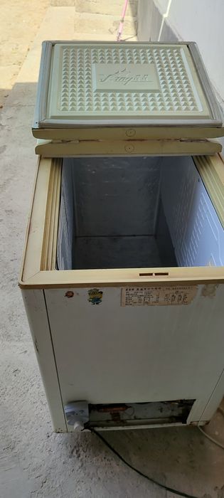 Morozilka 215 litrli raboʻchiy holati yaxshi 3oy kafolat beramiz