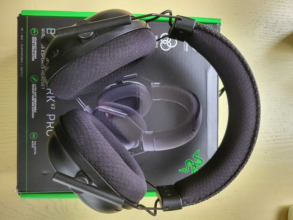 Слушалки Razer BlackShark V2 Pro Wireless 150лв. (без коментар)